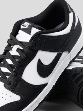 Nike Men’s Black and White Panda Dunk Low Top Sneakers Size 9 | GUC
